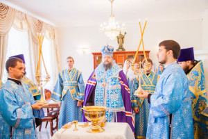 Епископ Волгодонский и Сальский Корнилий освятил духовно-просвятительский центр Волгодонской епархии