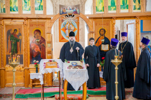 Епископ Волгодонский и Сальский Корнилий посетил храм в честь святителя Николая Чудотворца в слободе Маньково-Березовская