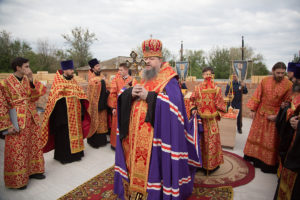 13.05.2018 года, епископ Волгодонский и Сальский Корнилий совершил чин закладки камня