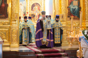 10.8.2018г. епископ Волгодонский и Сальский Корнилий молился за божественной литургией г. Волгодонск