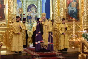 31.12.2018 года епископ Корнилий молился на вечернем богослужении г.Волгодонск