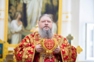 07.05.2019 г. епископ Корнилий совершил Божественную литургию в храме святых мучеников Флора и Лавра г. Пролетарска.