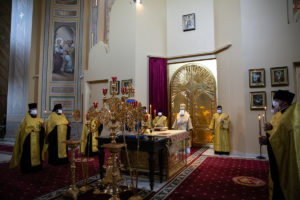 Митрополит Меркурий совершил всенощное бдение в Ростовском кафедральном соборе