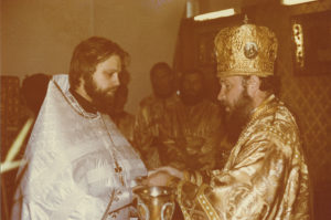 Духовенство и миряне Донской митрополии поздравляют митрополита Меркурия с годовщиной служения Церкви Христовой